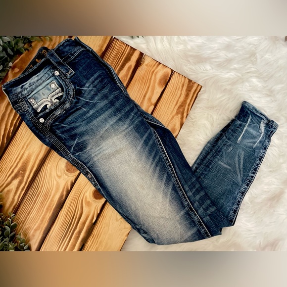 Rock Revival Pilkin Mid Rise Skinny Jeans - Picture 9 of 12